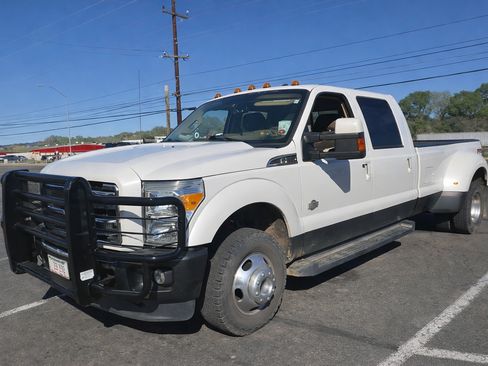 Used 2016 Ford F350 King Ranch image 1