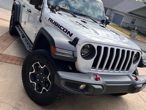 Used 2023 Jeep Gladiator Rubicon w/ LED Lighting Group AWD/4WD image 20