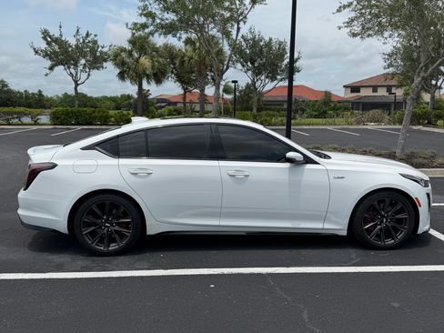 Used 2021 Cadillac CT5 V w/ Premium Package RWD image 4