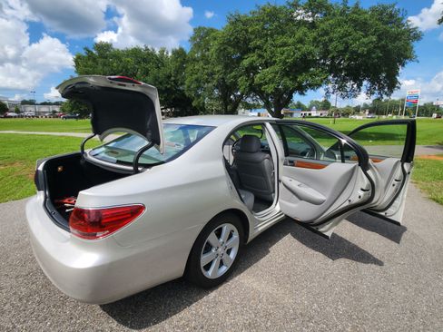 Used 2005 Lexus ES 330 image 8