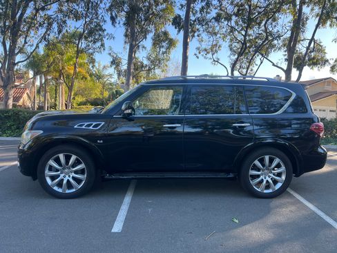 Used 2014 INFINITI QX80 2WD w/ Deluxe Touring Package image 1