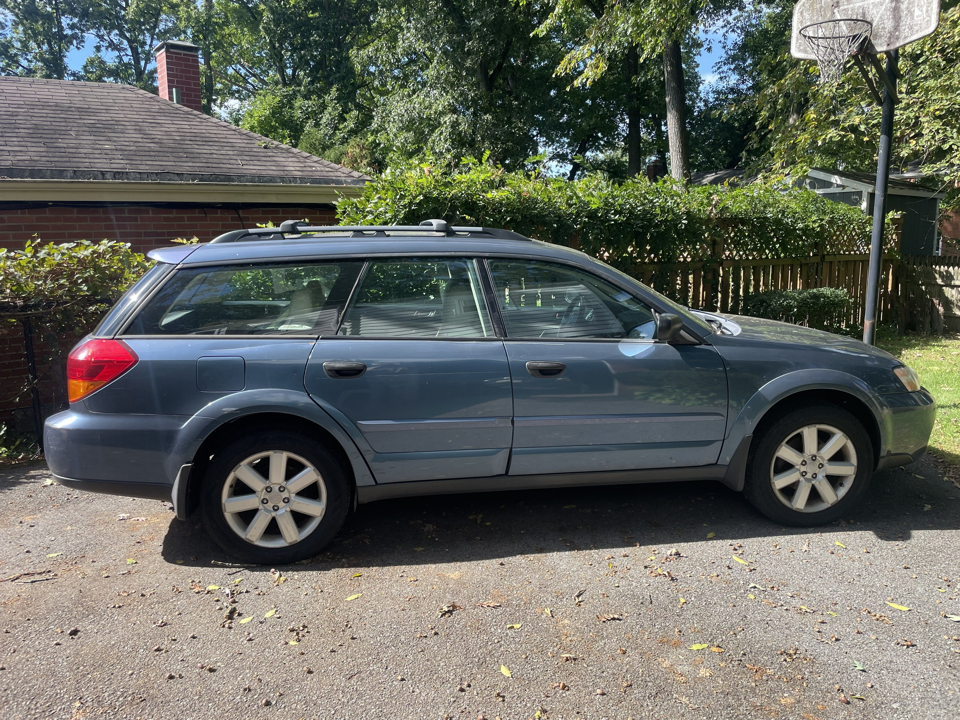 Used 2006 Subaru Outback 2.5i AWD/4WD image 1