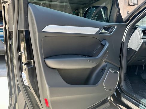 Used 2017 Audi Q3 2.0T Prestige w/ Prestige Package image 9