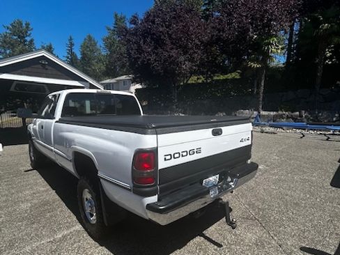 Used 1997 Dodge Ram 2500 Truck 4x4 Club Cab image 4