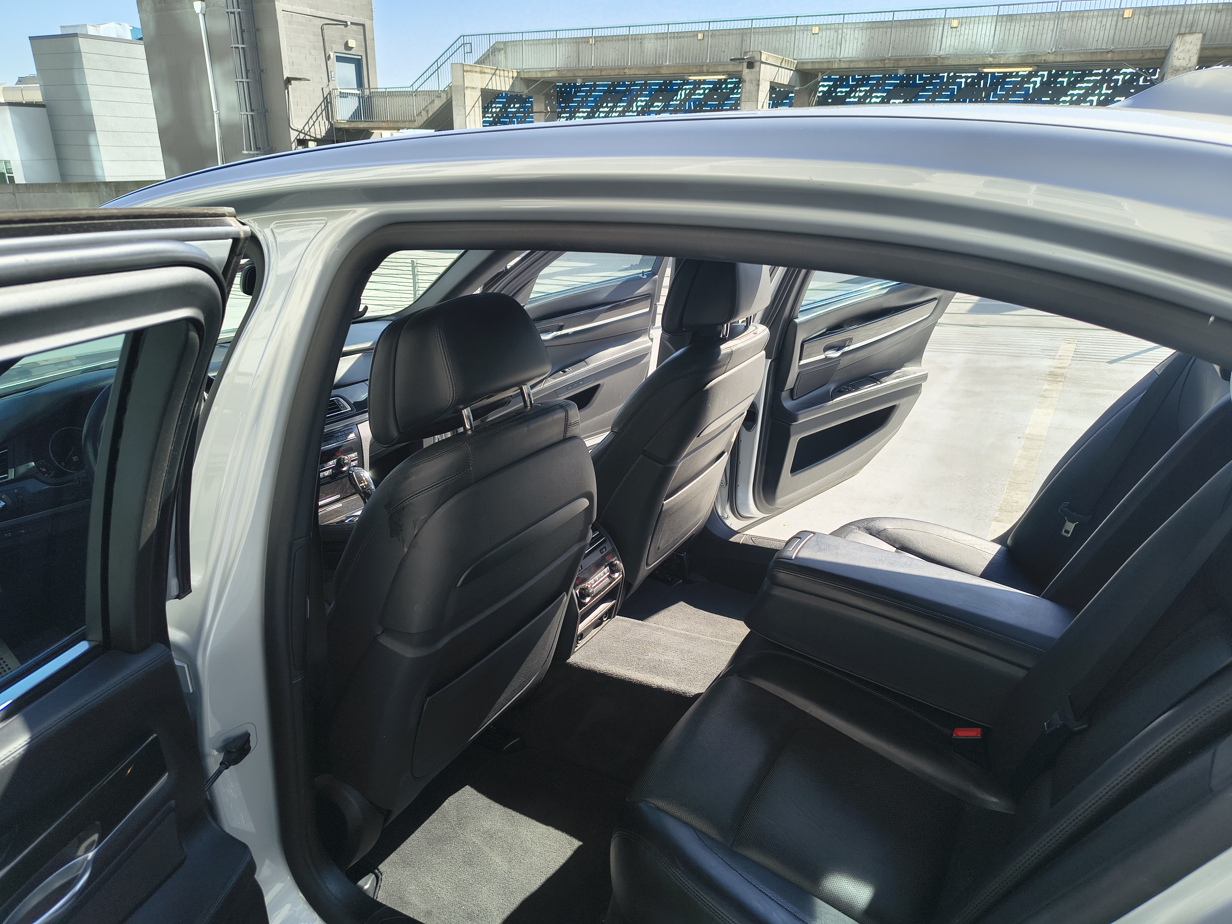 Used 2015 BMW ALPINA B7 RWD image 6