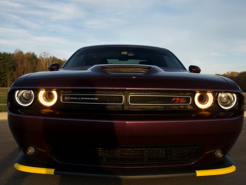 Used 2021 Dodge Challenger R/T w/ Plus Package image 2
