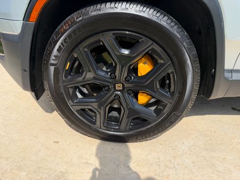 Used 2023 Rivian R1S Adventure Quad AWD/4WD image 15