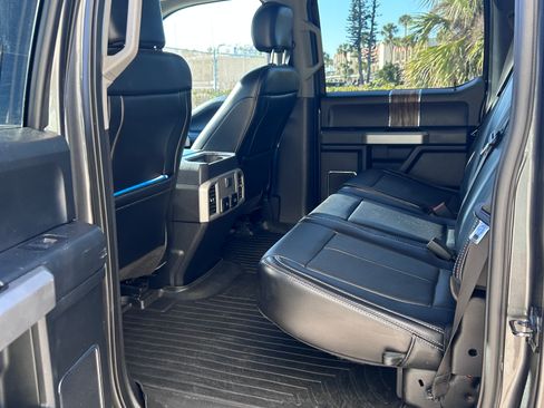 Used 2019 Ford F150 Lariat image 9