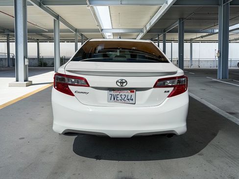 Used 2013 Toyota Camry SE image 8