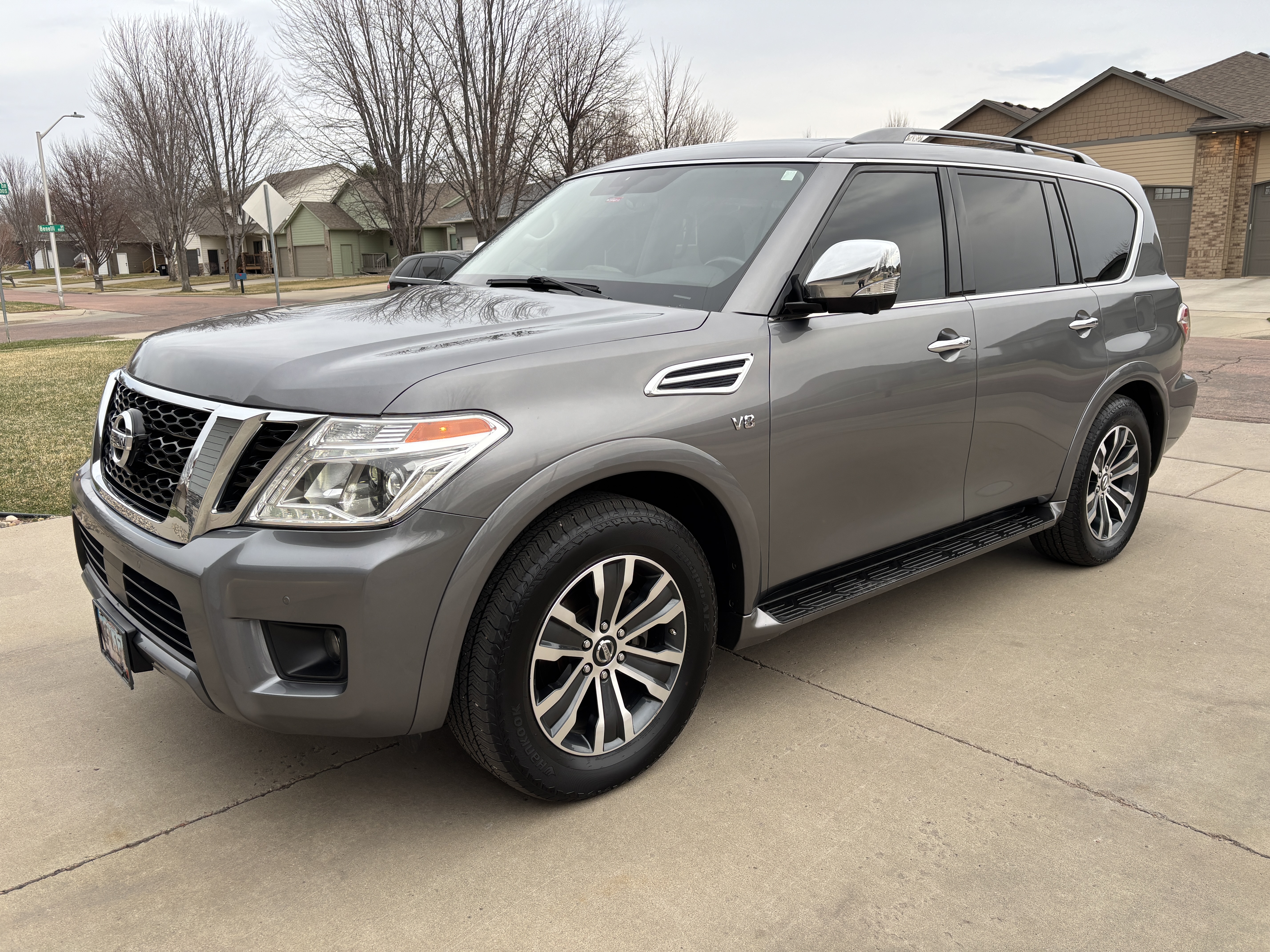 Used 2020 Nissan Armada SL w/ Premium Package AWD/4WD image 1