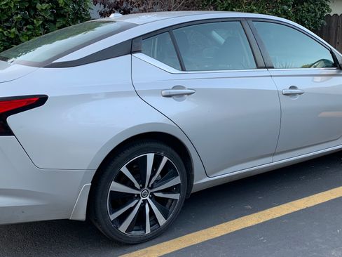 Used 2020 Nissan Altima 2.5 SR w/ Premium Package image 1