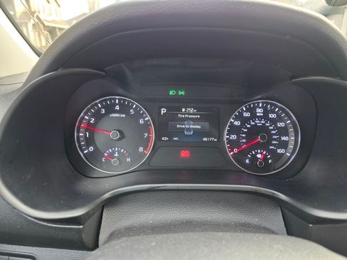 Used 2023 Kia Forte LXS w/ LXS Technology Package image 6