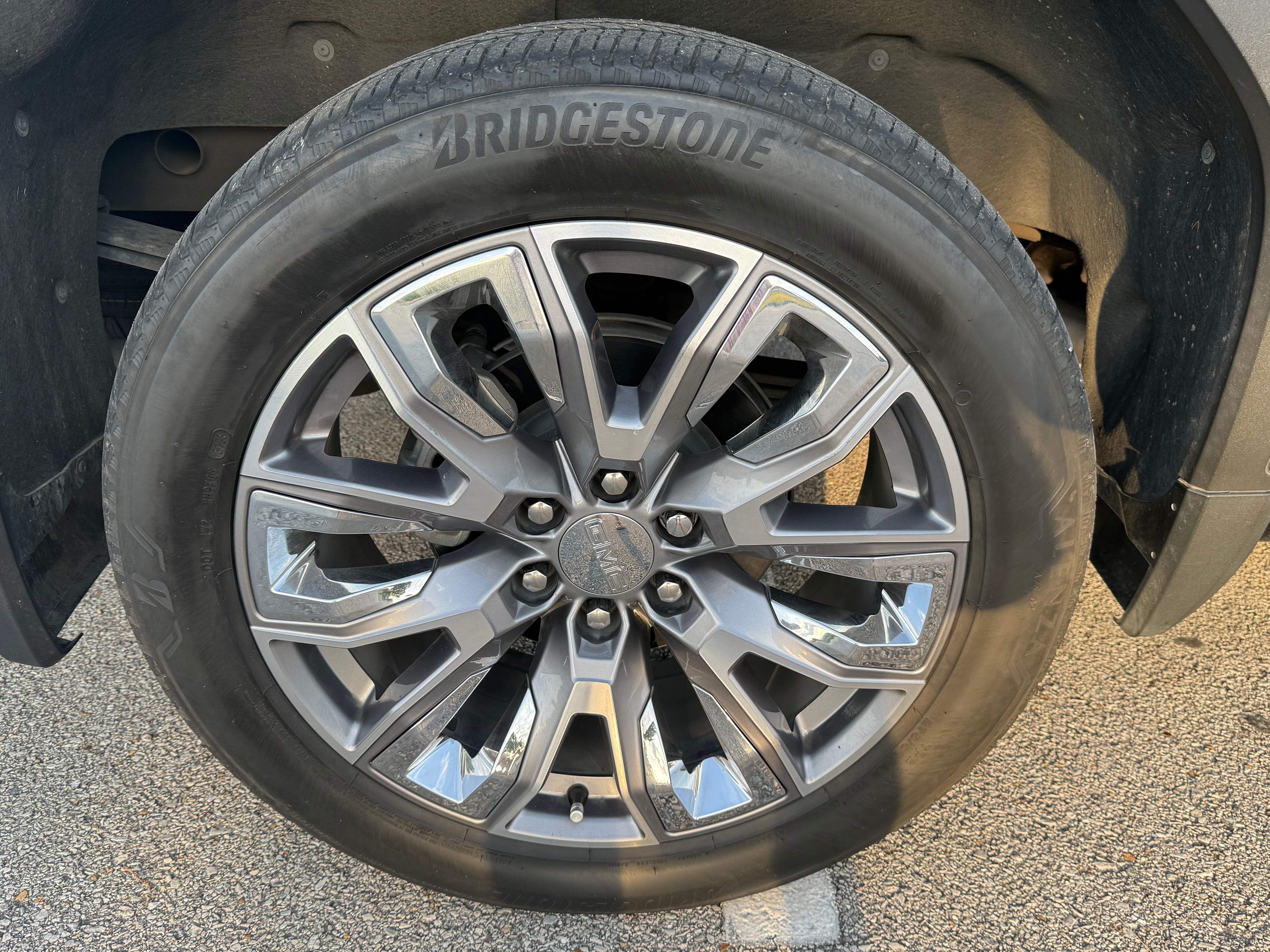 Used 2024 GMC Sierra 1500 Denali AWD/4WD image 12