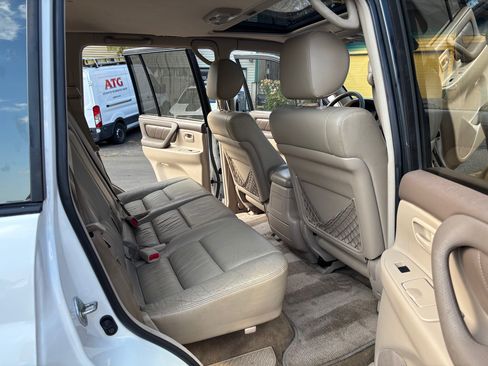 Used 2000 Toyota Land Cruiser image 14