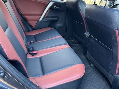 Used 2013 Toyota RAV4 Limited image 10