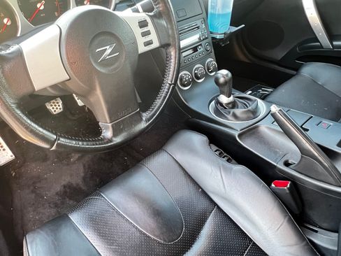Used 2004 Nissan 350Z Touring RWD image 14