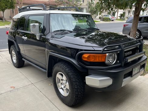 Used 2009 Toyota FJ Cruiser 4WD w/ Convenience Pkg image 4