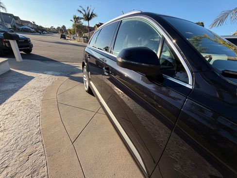 Used 2018 Audi Q7 3.0T Prestige image 26