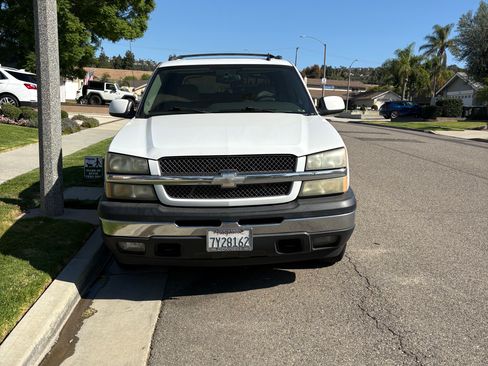 Used 2006 Chevrolet Avalanche Z66 w/ Sun And Sound Package RWD image 6