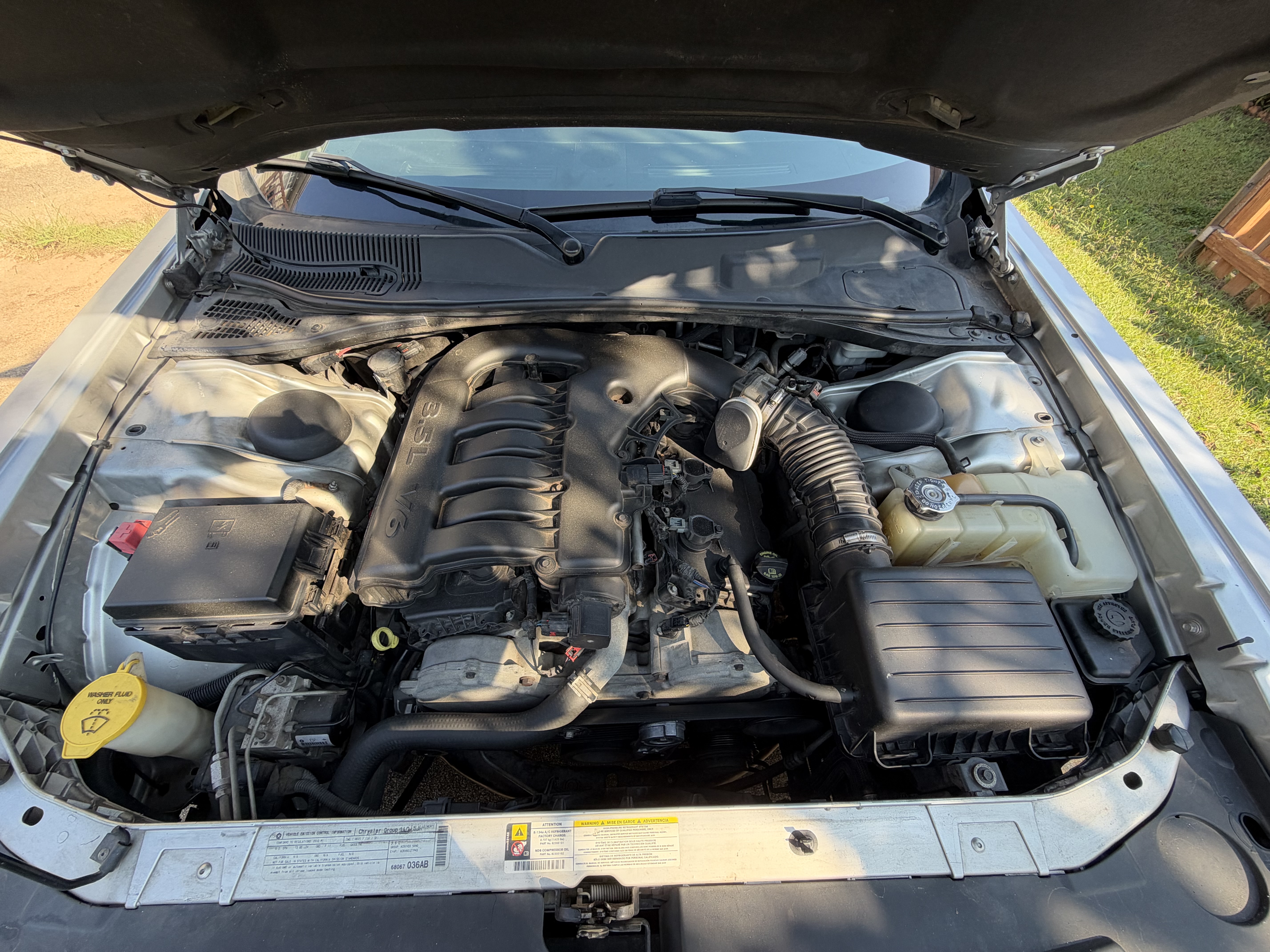 Used 2010 Dodge Challenger SE RWD image 20
