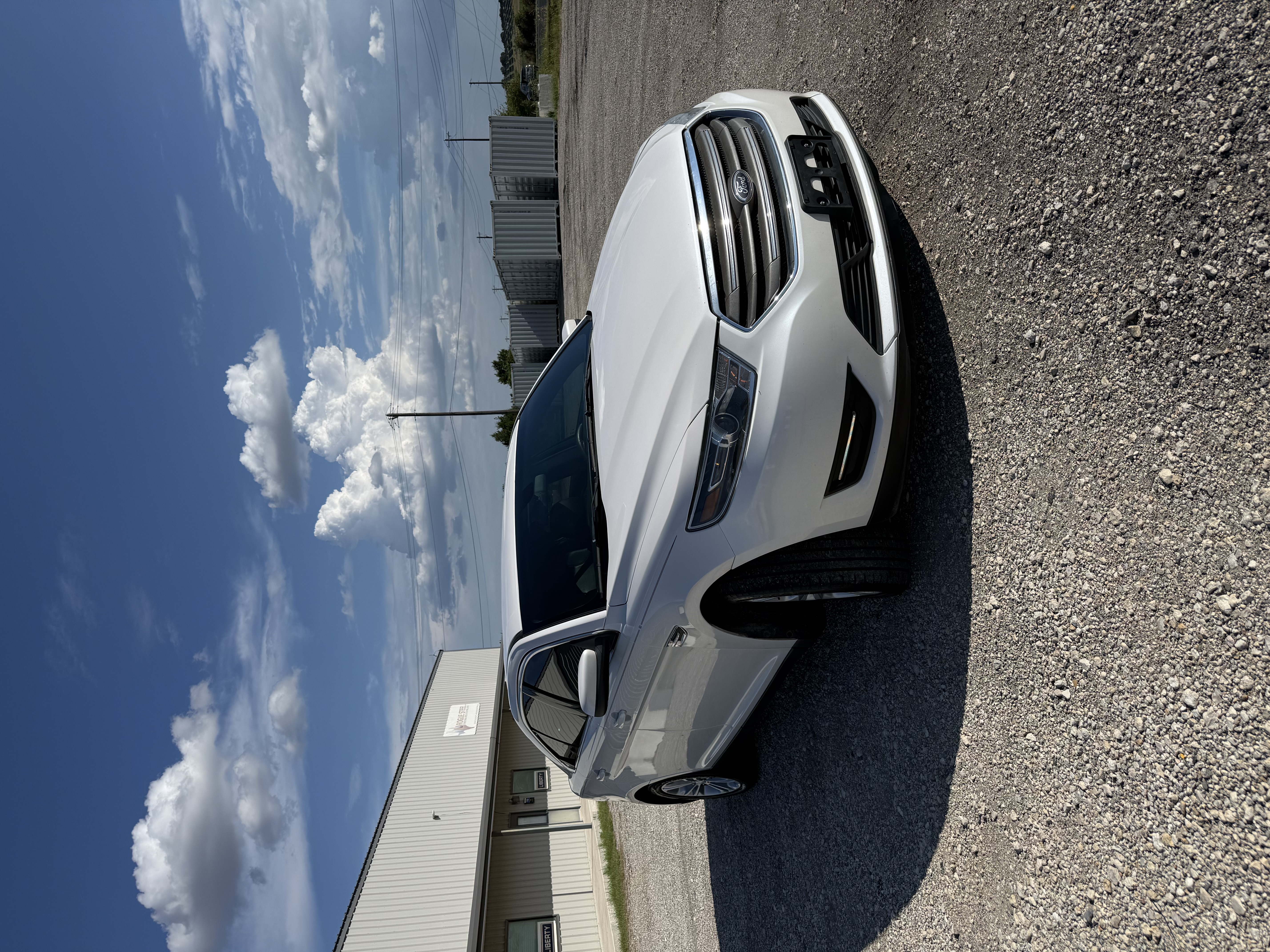 Used 2019 Ford Taurus SEL w/ Equipment Group 201A FWD image 2