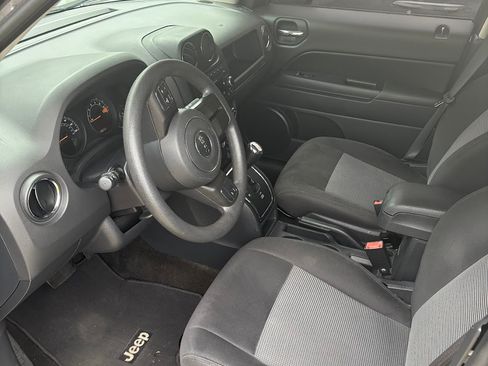 Used 2015 Jeep Patriot Sport w/ Power Value Group image 9