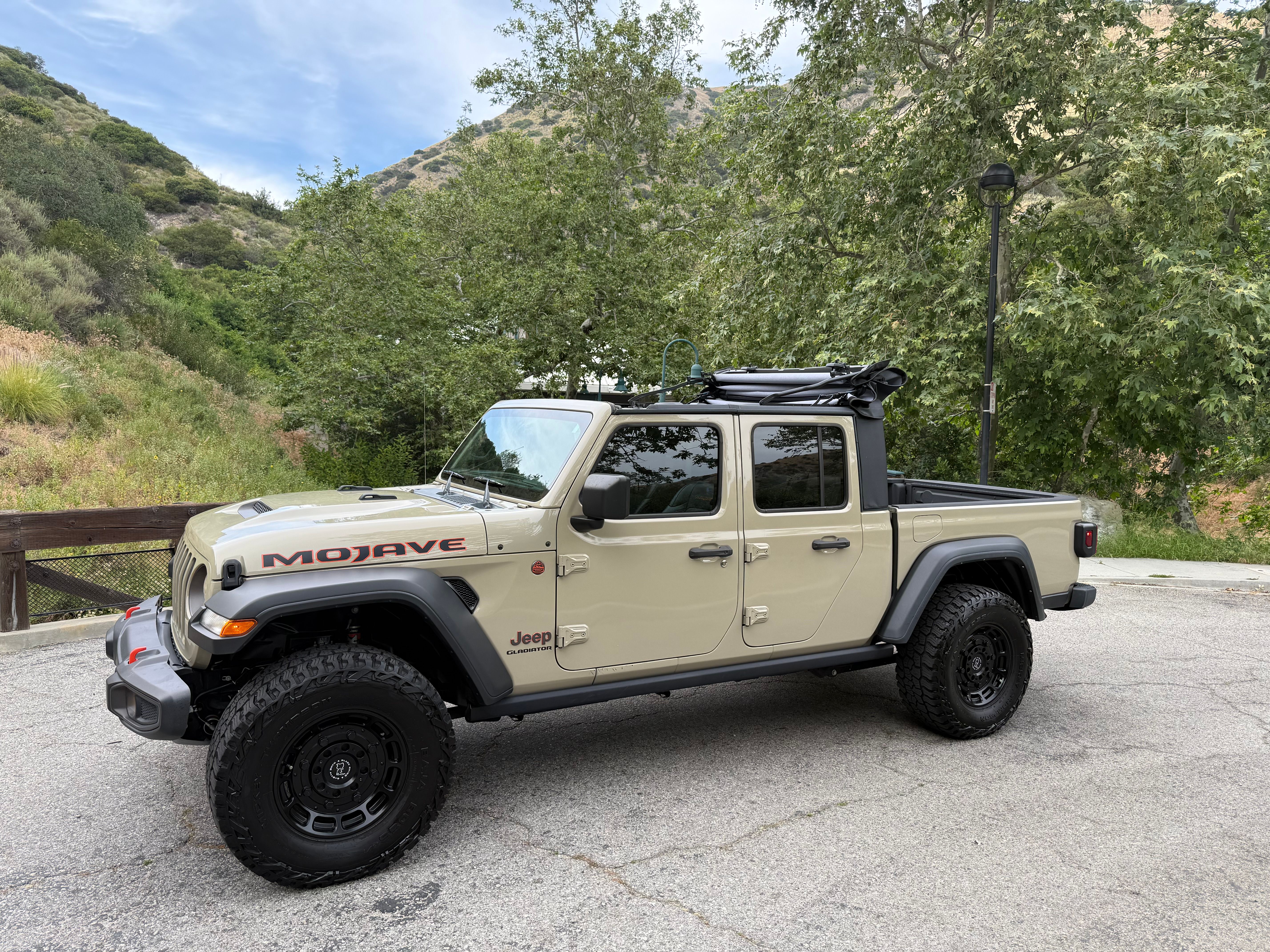 Used 2022 Jeep Gladiator Mojave w/ Trailer Tow Package AWD/4WD image 12