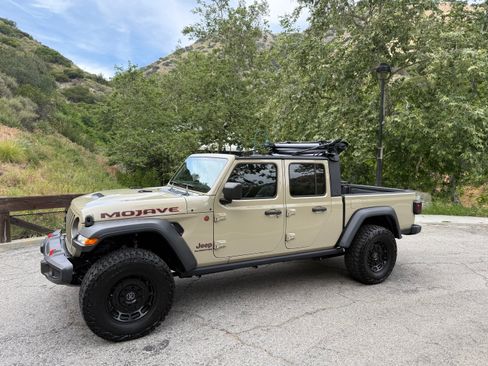 Used 2022 Jeep Gladiator Mojave w/ Trailer Tow Package AWD/4WD image 12