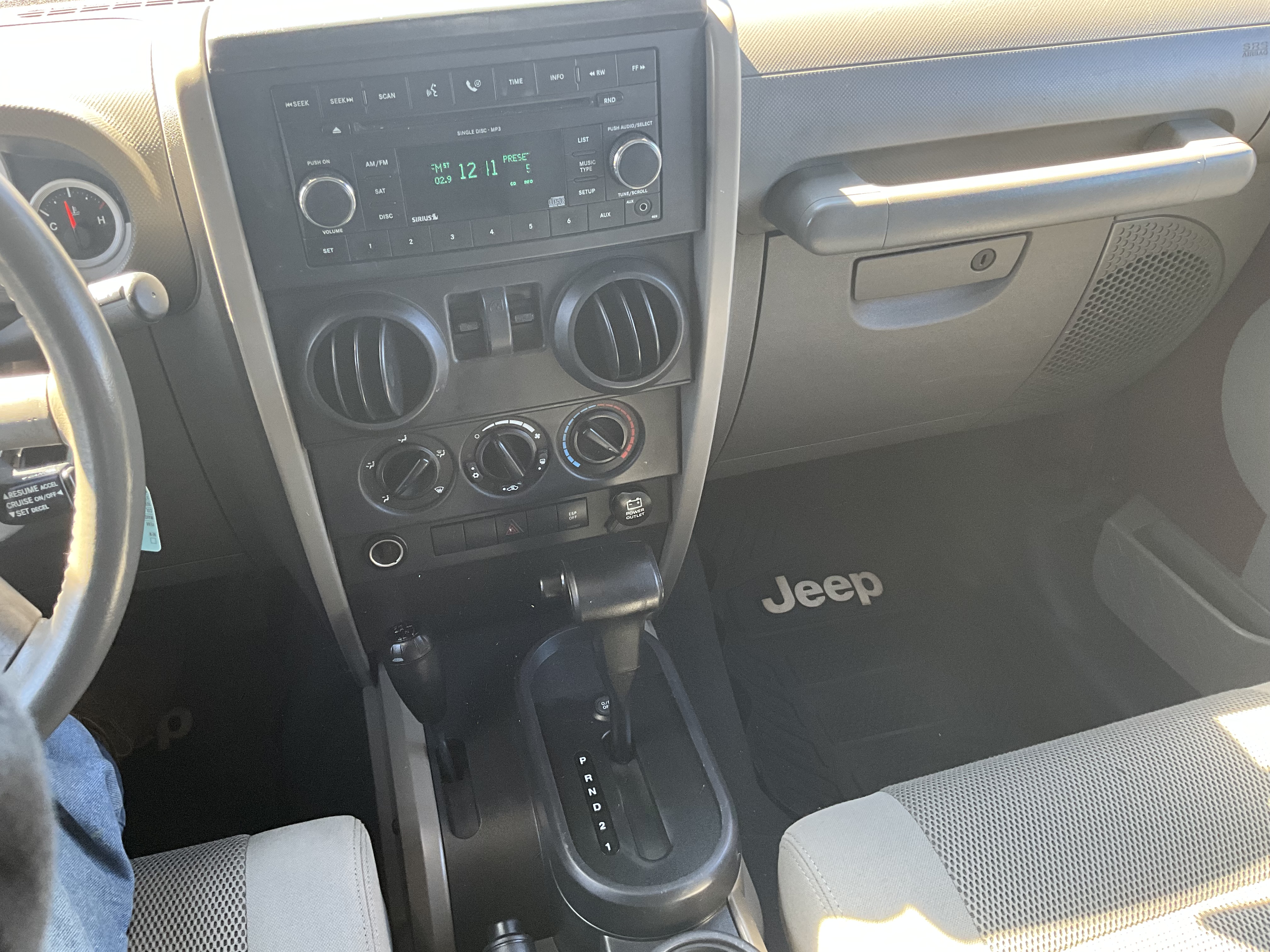 Used 2007 Jeep Wrangler Sahara w/ PWR Convenience Group AWD/4WD image 8
