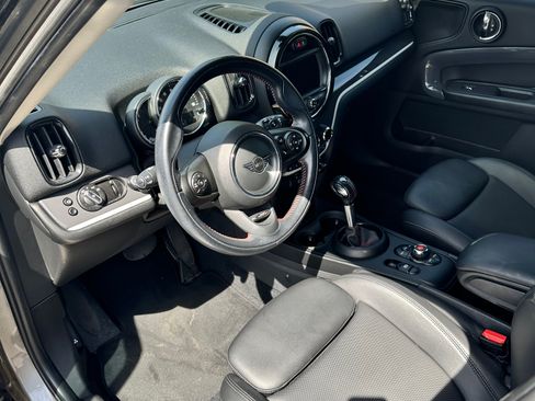 Used 2019 MINI Cooper Countryman S w/ Premium Package image 11