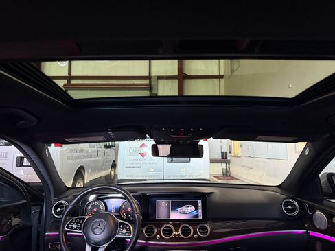 Used 2019 Mercedes-Benz E 300 image 13