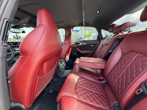Used 2018 Audi S6 Prestige w/ S Sport Package image 11