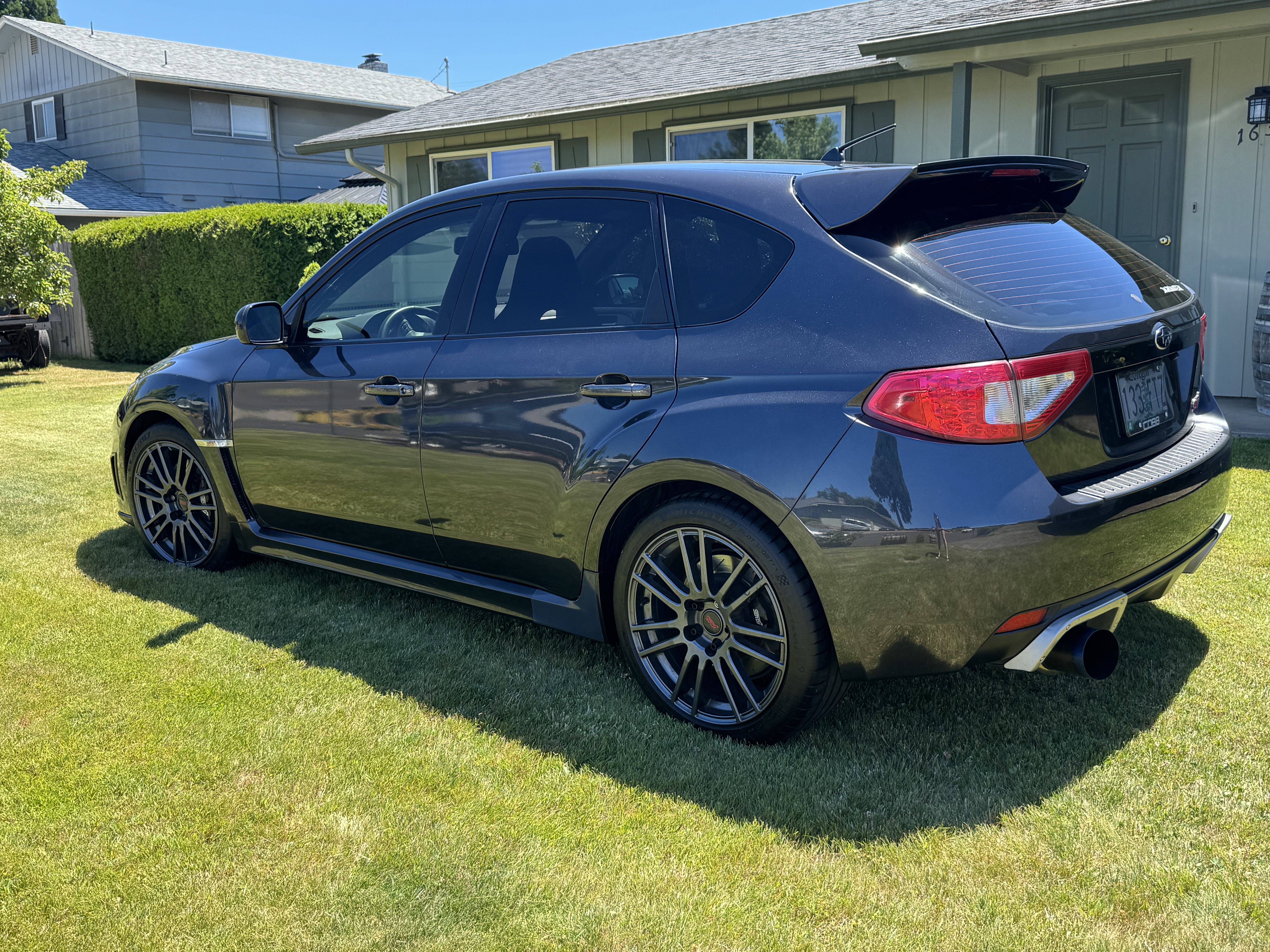 Used 2010 Subaru Impreza WRX STI AWD/4WD image 11