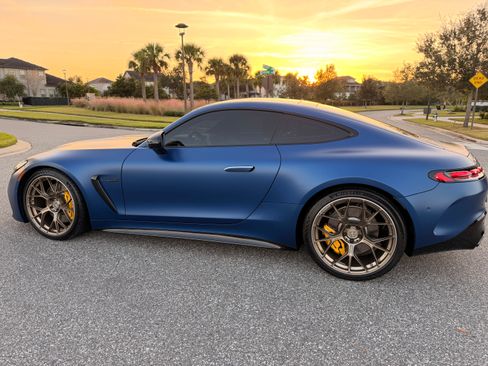 Used 2024 Mercedes-Benz AMG GT 63 image 2