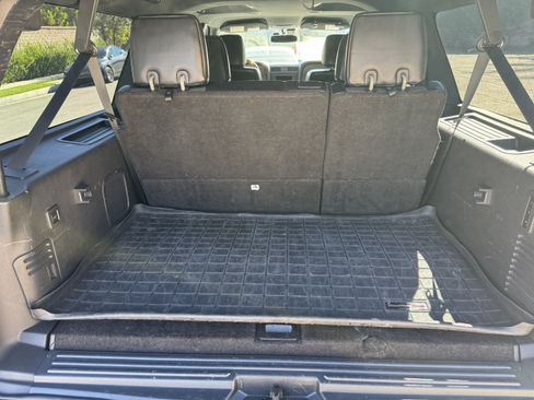 Used 2017 Lincoln Navigator L Select image 24