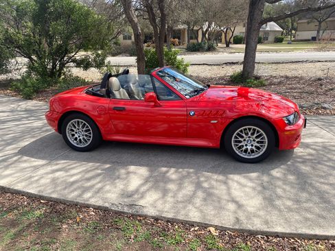 Used 2001 BMW Z3 2.5i RWD image 2