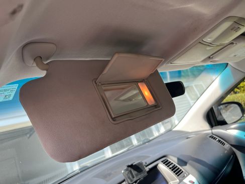 Used 2012 Nissan Murano S image 6