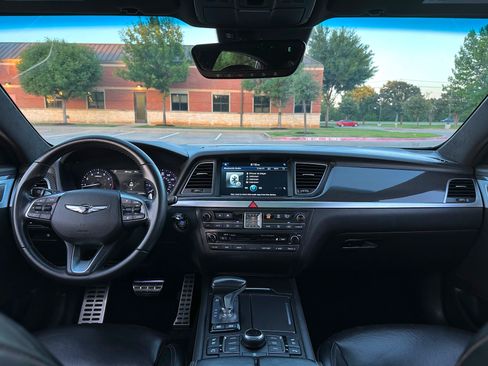 Used 2018 Genesis G80 3.3T Sport RWD image 15