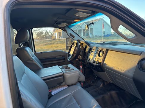 Used 2014 Ford F250 XL image 13