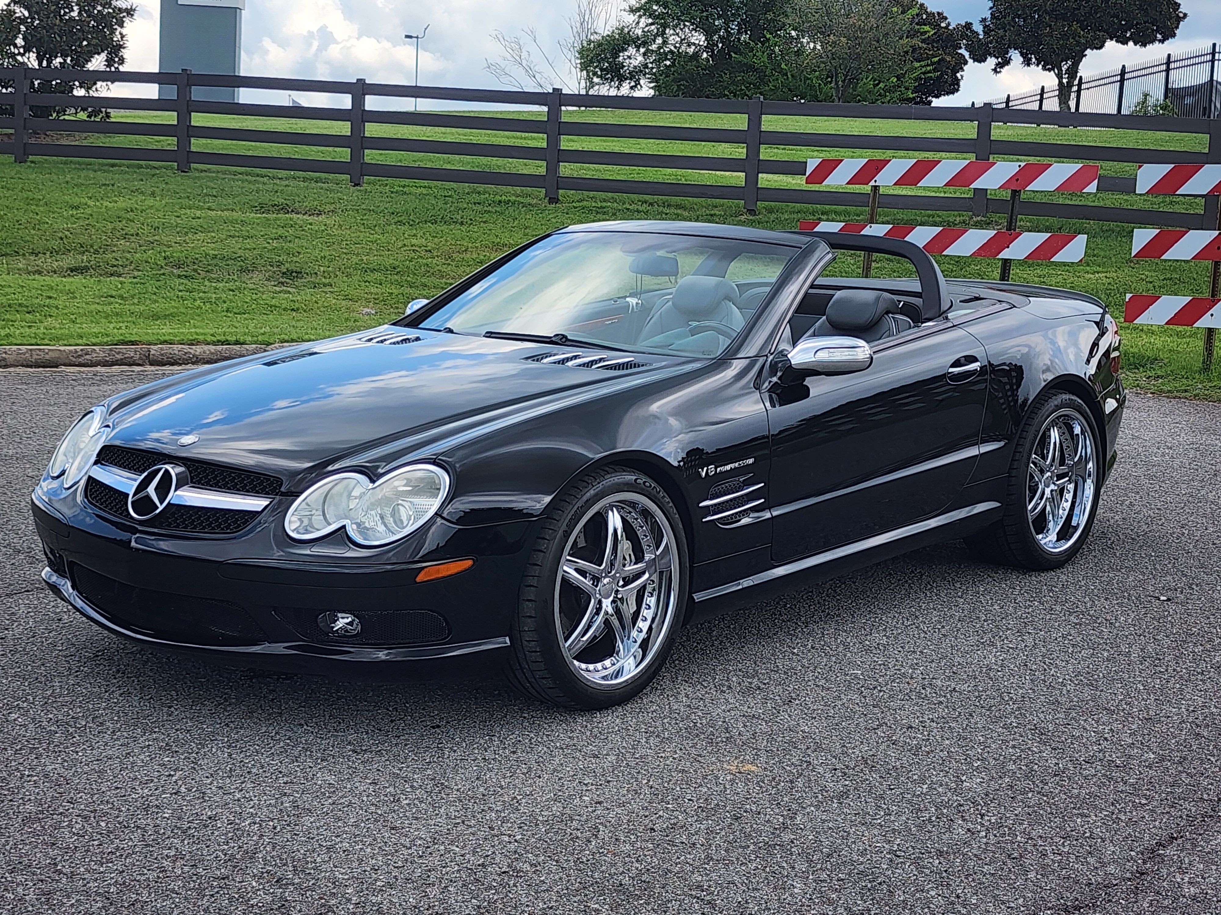 Used 2004 Mercedes-Benz SL 55 AMG image 5