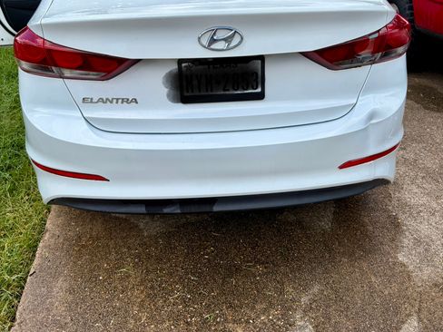 Used 2018 Hyundai Elantra SEL FWD image 4