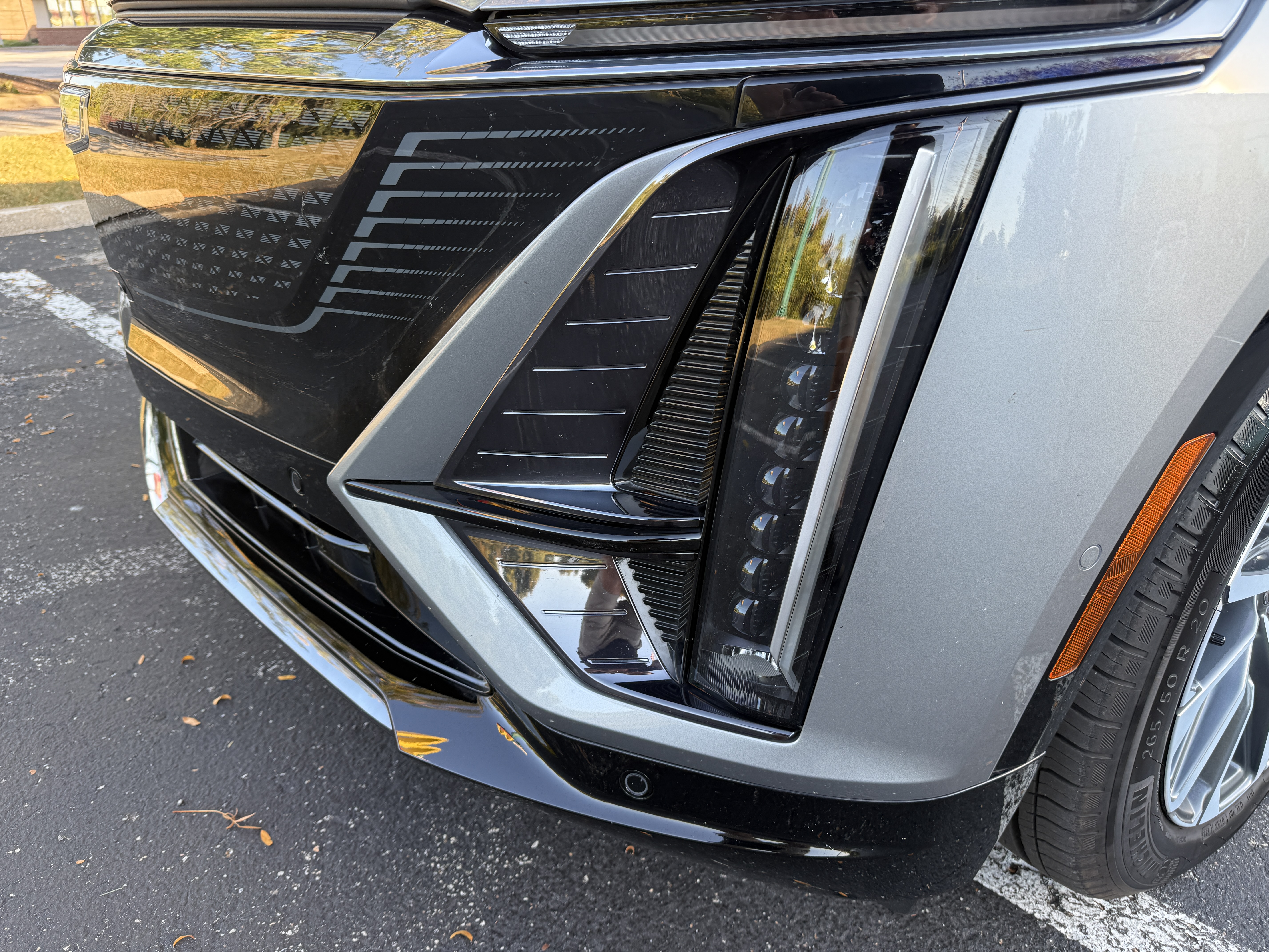 Used 2024 Cadillac Lyriq Sport w/ LPO, Floor Liner Package AWD/4WD image 8