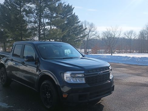 Used 2023 Ford Maverick XLT w/ Equipment Group 300A Standard image 2