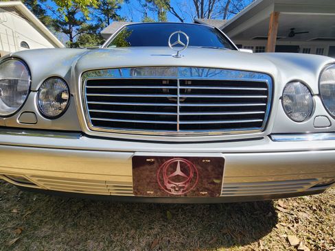 Used 1997 Mercedes-Benz E 420 Sedan image 12