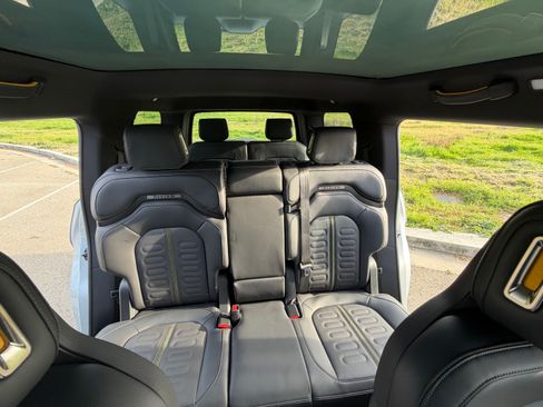 Used 2026 Rivian R1S Adventure image 17