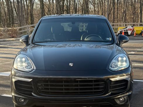Used 2015 Porsche Cayenne Diesel image 2