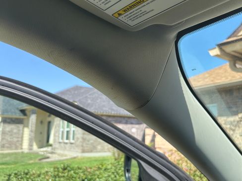 Used 2016 Jeep Cherokee Latitude w/ Cold Weather Group image 14