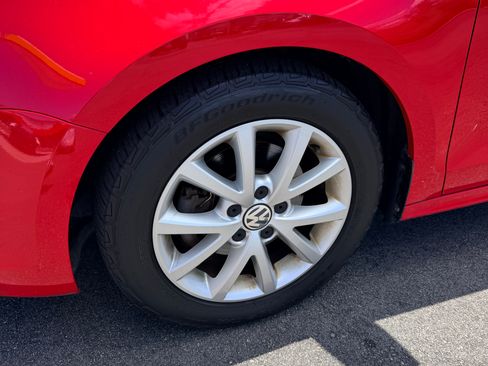 Used 2013 Volkswagen Jetta SE FWD image 21