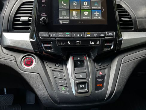 Used 2023 Honda Odyssey EX-L image 17