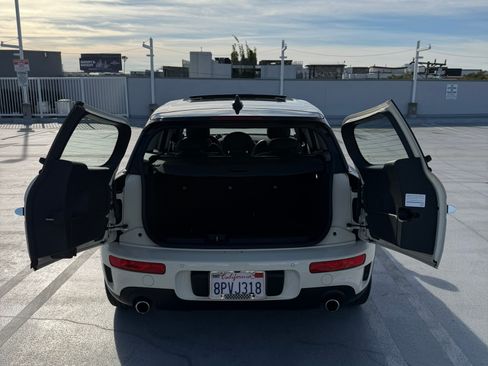 Used 2020 MINI Cooper Clubman S image 17